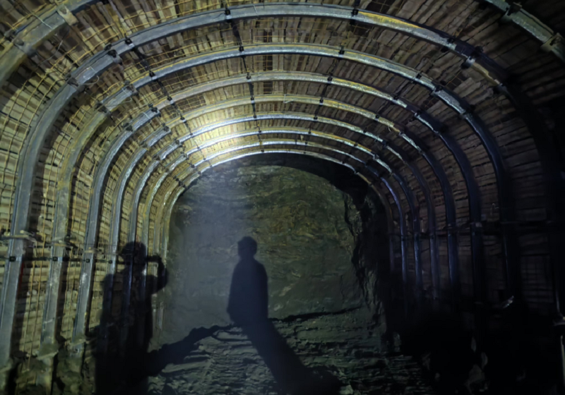 摩天冲磷矿二采区巷道质量控制 - 副本.png