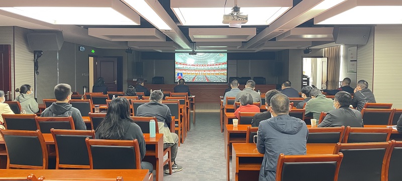 1.西能建工在筑党员干部.jpg